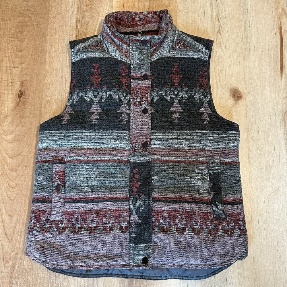 Uncharted Threads Sleeveless Jacket Womans Size M Multicolor Vest